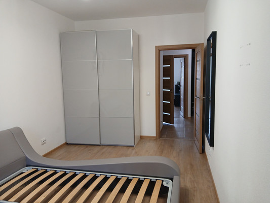 Продам двухкомнатную (2-комн.) квартиру, Английская ул, 8, Бугры п