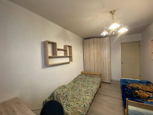 Продам трехкомнатную (3-комн.) квартиру, Жмайлова ул, 23, Ростов-на-Дону г