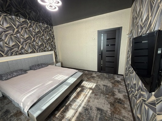 Продам трехкомнатную (3-комн.) квартиру, Механическая ул, 35, Комсомольск-на-Амуре г