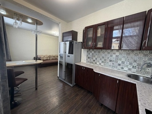 Продам трехкомнатную (3-комн.) квартиру, Механическая ул, 35, Комсомольск-на-Амуре г