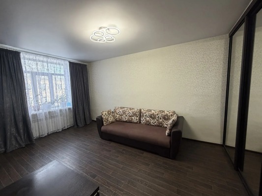 Продам трехкомнатную (3-комн.) квартиру, Механическая ул, 35, Комсомольск-на-Амуре г