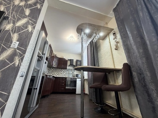 Продам трехкомнатную (3-комн.) квартиру, Механическая ул, 35, Комсомольск-на-Амуре г