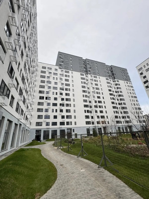 Продам однокомнатную (1-комн.) квартиру, Братьев Гранат ул, 8, Сосенское п