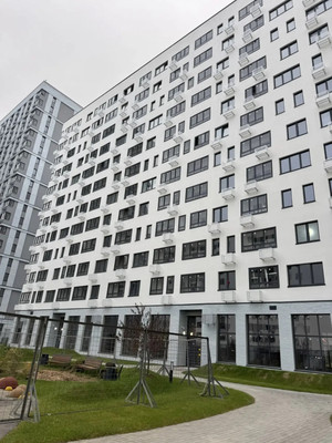 Продам однокомнатную (1-комн.) квартиру, Братьев Гранат ул, 8, Сосенское п