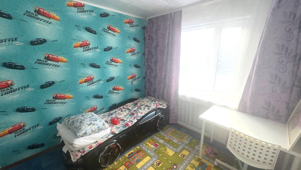 Продам трехкомнатную (3-комн.) квартиру, Гагарина ул, 220а, Ханты-Мансийск г