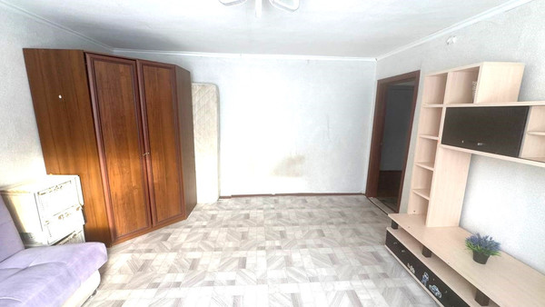 Продам трехкомнатную (3-комн.) квартиру, Гагарина ул, 220а, Ханты-Мансийск г