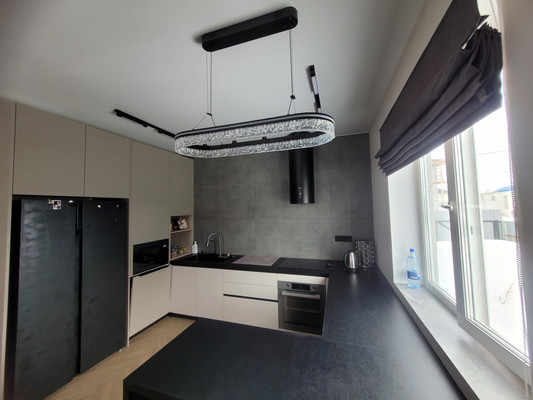 Продам коттедж, Мира ул, 82, Ханты-Мансийск г, 0 км от города