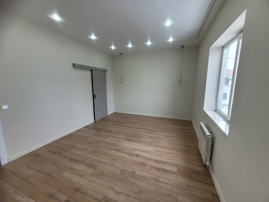 Продам коттедж, Мира ул, 82, Ханты-Мансийск г, 0 км от города