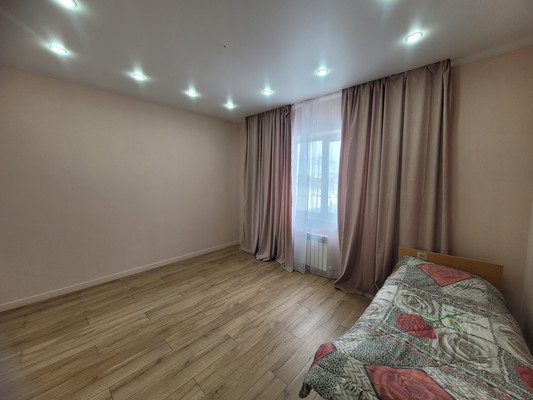 Продам коттедж, Мира ул, 82, Ханты-Мансийск г, 0 км от города