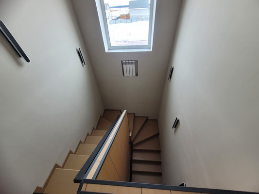 Продам коттедж, Мира ул, 82, Ханты-Мансийск г, 0 км от города