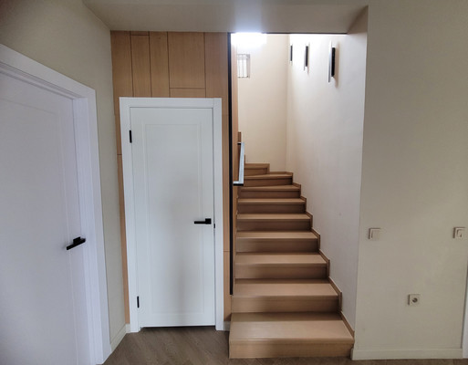 Продам коттедж, Мира ул, 82, Ханты-Мансийск г, 0 км от города