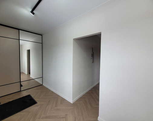 Продам коттедж, Мира ул, 82, Ханты-Мансийск г, 0 км от города