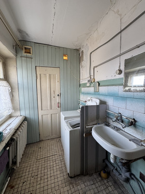 Продам комнату в 8-комн. квартире, Первомайская ул, 16, Хатунь с