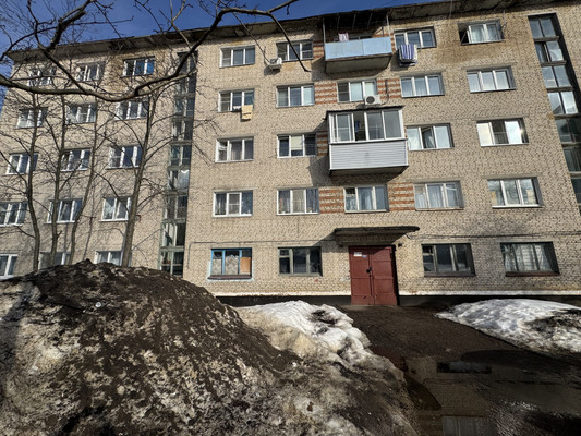 Продам комнату в 8-комн. квартире, Первомайская ул, 16, Хатунь с