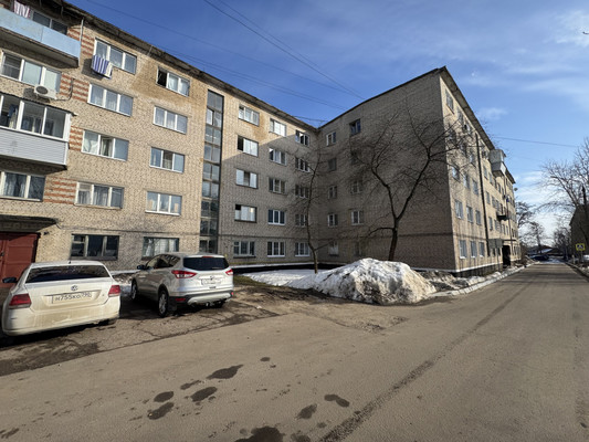 Продам комнату в 8-комн. квартире, Первомайская ул, 16, Хатунь с