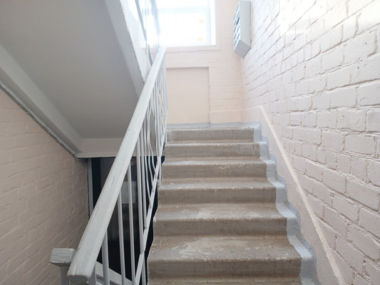 Продам двухкомнатную (2-комн.) квартиру, Космонавта Леонова ул, 8, Пермь г