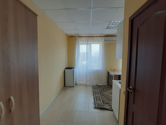 Продам однокомнатную (1-комн.) квартиру, Приморская ул, 18а, Межводное с