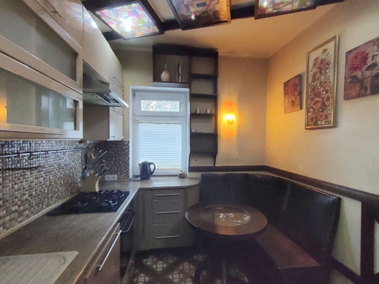 Продам двухкомнатную (2-комн.) квартиру, Молочинского ул, 9, Калининград г