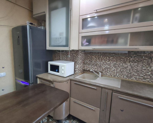 Продам двухкомнатную (2-комн.) квартиру, Молочинского ул, 9, Калининград г