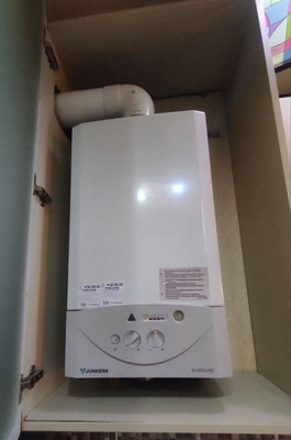 Продам двухкомнатную (2-комн.) квартиру, Молочинского ул, 9, Калининград г