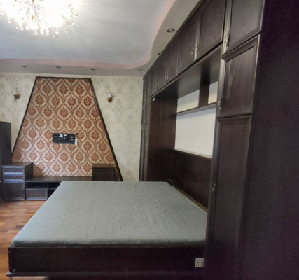 Продам двухкомнатную (2-комн.) квартиру, Молочинского ул, 9, Калининград г