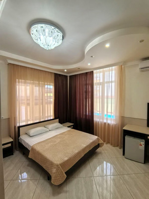 Продам однокомнатную (1-комн.) квартиру, Лазурная ул, 11, Витязево с