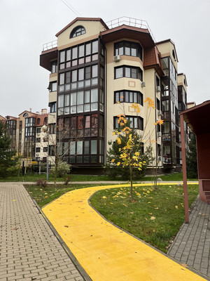 Продам трехкомнатную (3-комн.) квартиру, Никольская ул, 4к2, Ромашково с