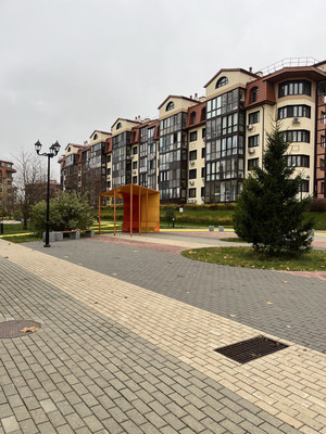 Продам трехкомнатную (3-комн.) квартиру, Никольская ул, 4к2, Ромашково с