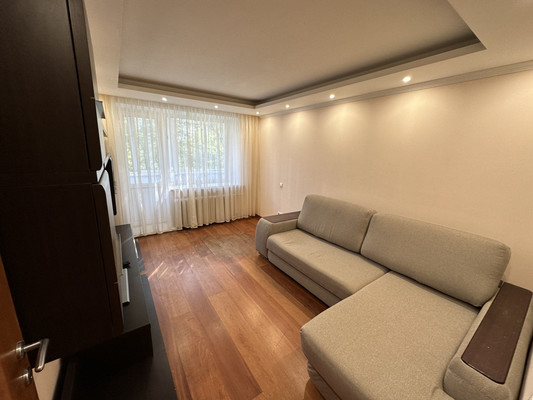 Продам двухкомнатную (2-комн.) квартиру, Мира ул, 16, Верея г