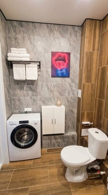 Продам однокомнатную (1-комн.) квартиру, Самаровская ул, 4, Ханты-Мансийск г