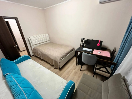 Продам трехкомнатную (3-комн.) квартиру, Варшавское ш, 170Ек6, Москва г