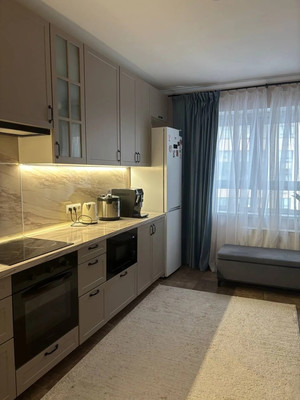 Продам трехкомнатную (3-комн.) квартиру, Варшавское ш, 170Ек6, Москва г