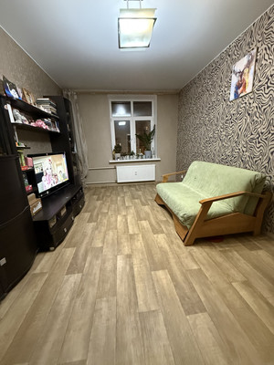 Продам трехкомнатную (3-комн.) квартиру, Заречная ул, 3, Сабурово д