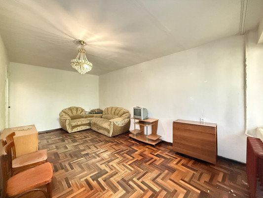 Продам трехкомнатную (3-комн.) квартиру, Щаденко ул, 29, Нальчик г