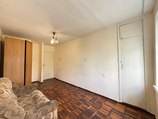 Продам трехкомнатную (3-комн.) квартиру, Щаденко ул, 29, Нальчик г