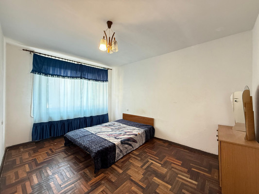 Продам трехкомнатную (3-комн.) квартиру, Щаденко ул, 29, Нальчик г