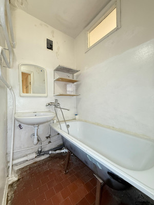 Продам трехкомнатную (3-комн.) квартиру, Щаденко ул, 29, Нальчик г