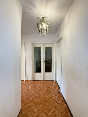 Продам трехкомнатную (3-комн.) квартиру, Щаденко ул, 29, Нальчик г