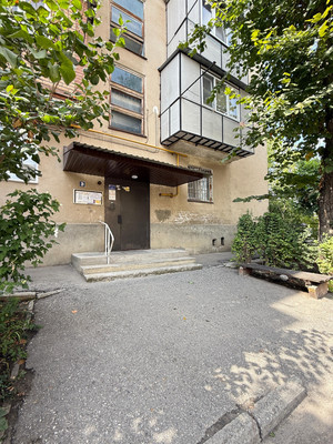 Продам трехкомнатную (3-комн.) квартиру, Щаденко ул, 29, Нальчик г