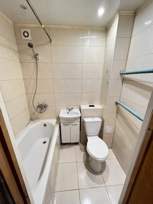 Продам однокомнатную (1-комн.) квартиру, Батальная ул, 67кА, Калининград г