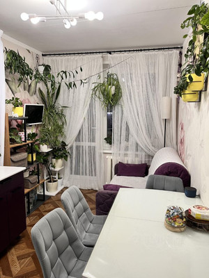 Продам однокомнатную (1-комн.) квартиру, Кленовый б-р, 19к1, Москва г