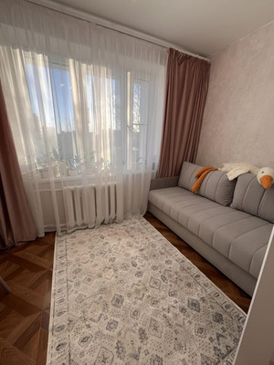 Продам однокомнатную (1-комн.) квартиру, Кленовый б-р, 19к1, Москва г