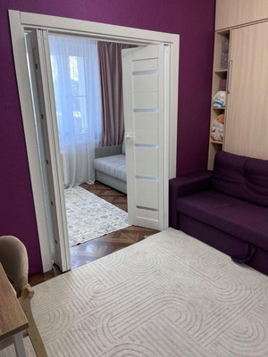 Продам однокомнатную (1-комн.) квартиру, Кленовый б-р, 19к1, Москва г