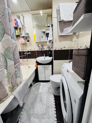 Продам однокомнатную (1-комн.) квартиру, Кленовый б-р, 19к1, Москва г