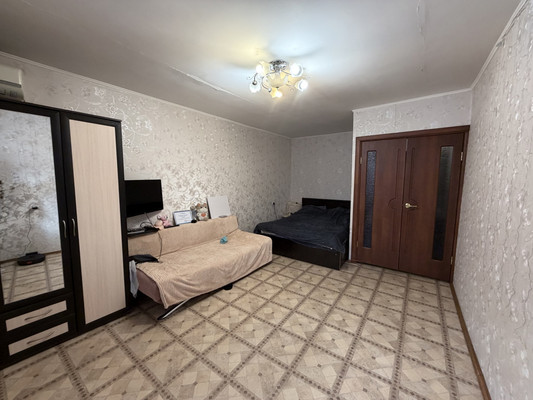 Продам однокомнатную (1-комн.) квартиру, Чистопольская ул, 4, Казань г