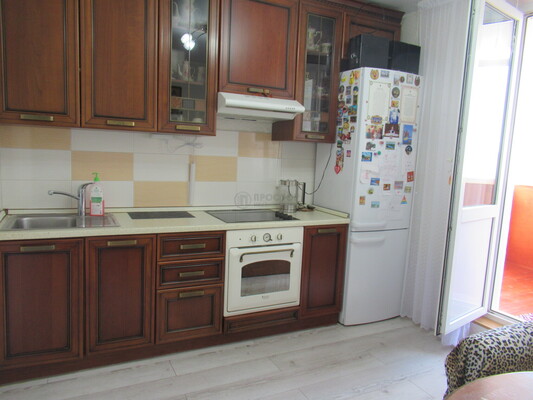 Продам однокомнатную (1-комн.) квартиру, Новаторов ул, 36к5, Москва г