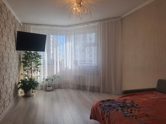 Продам однокомнатную (1-комн.) квартиру, Новаторов ул, 36к5, Москва г