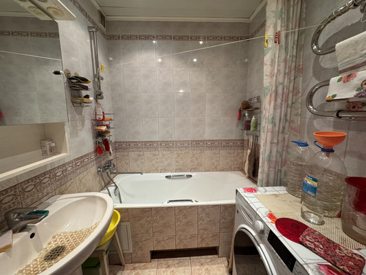 Продам двухкомнатную (2-комн.) квартиру, Генерала Кузнецова ул, 19к1, Москва г