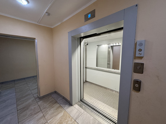 Продам двухкомнатную (2-комн.) квартиру, Генерала Кузнецова ул, 19к1, Москва г