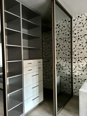 Продам однокомнатную (1-комн.) квартиру, Гатчинская ул, 4, Санкт-Петербург г